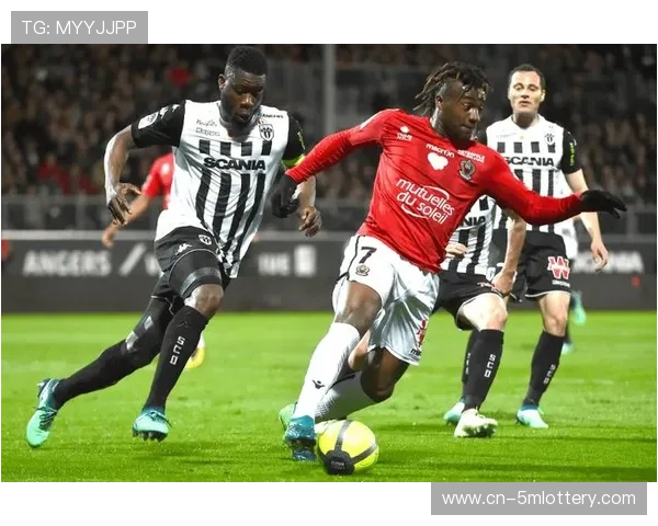 欧塞尔进攻依赖西纳约科，巴黎FC均衡火力客场不败